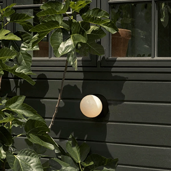 Liila-1-Udendørs-Lampe-Opal-Glas-6