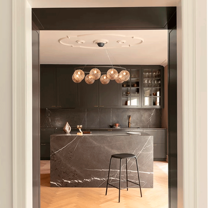 Miira-loftlampe-oval---optisk-miljøbillede-3