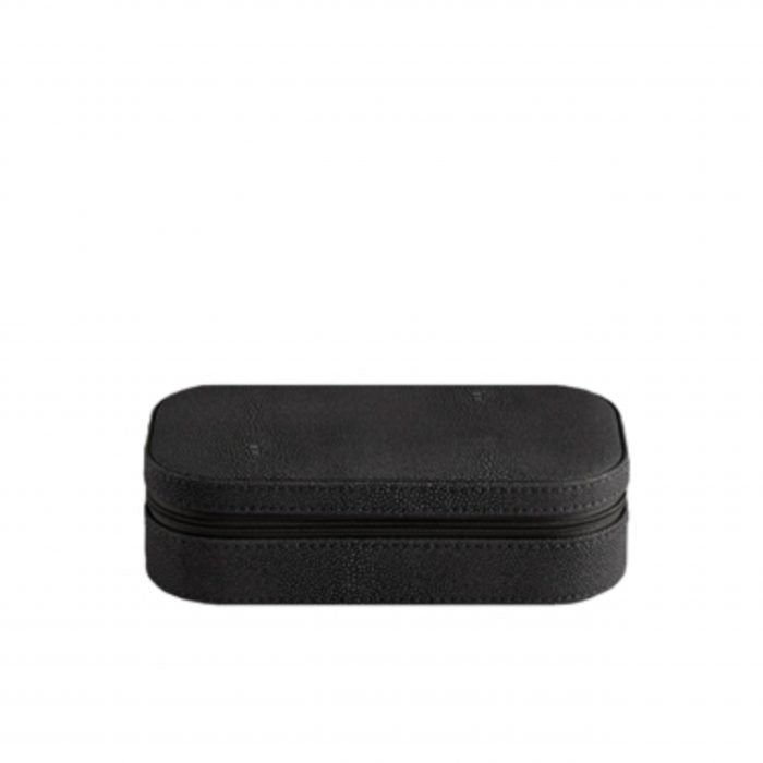 rejseskrin-imiteret-rokkeskind-sort-rejser-opbevaring