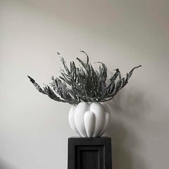 Flora Vase 2