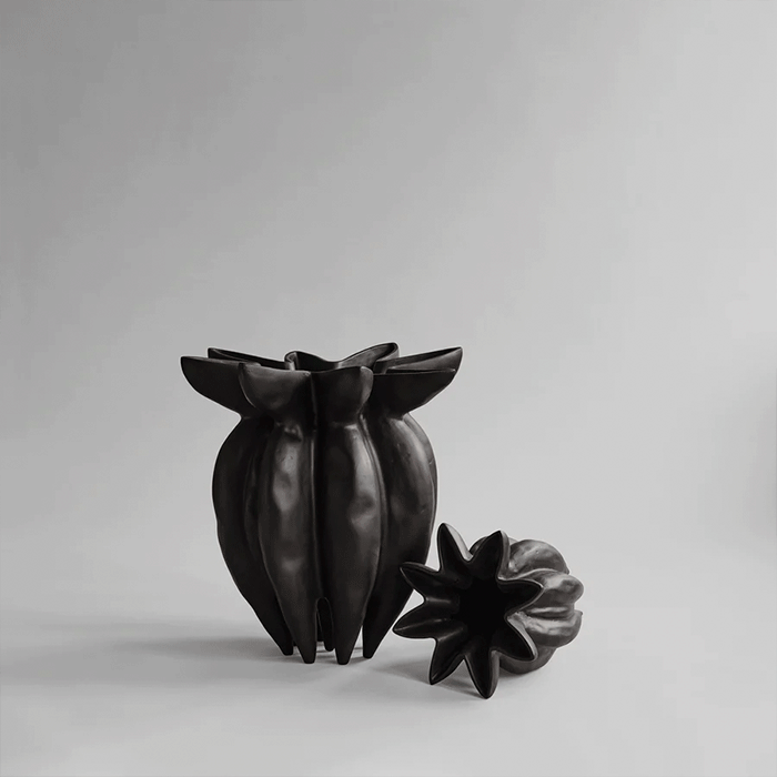 Lily-vase-grande-miljøbillede-2